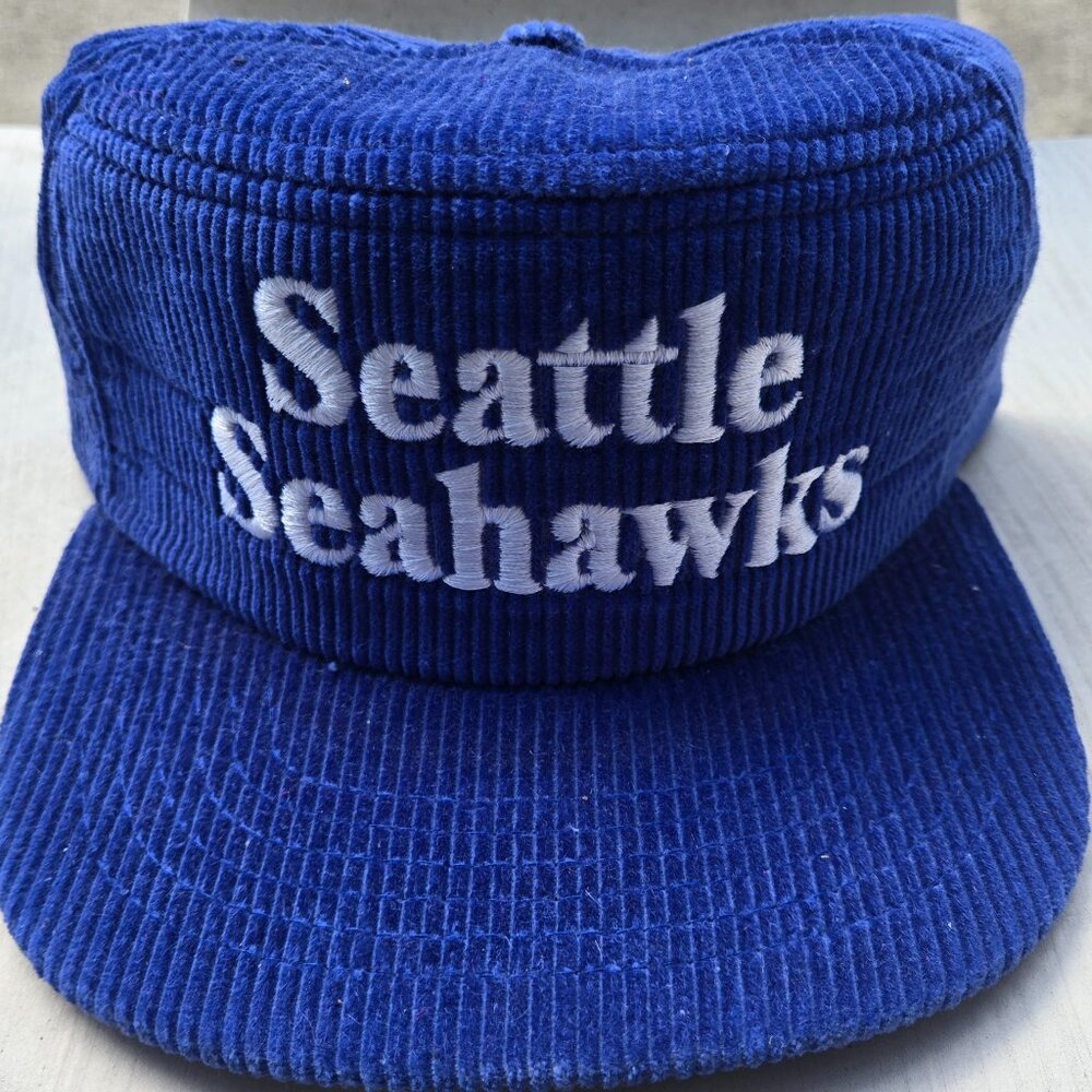 Vintage New Era corderoy Seatle Seahawks hat. Flat top